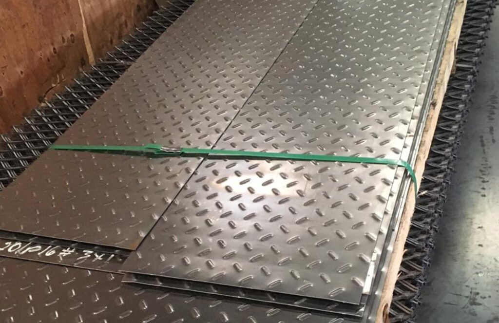 Como usar a chapa recalcada para pisos